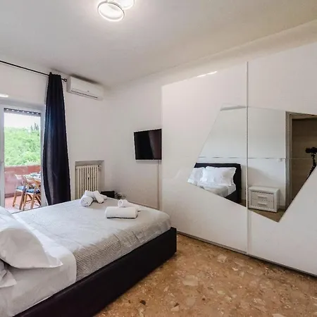 Апартаменты Residenza Eres Eur